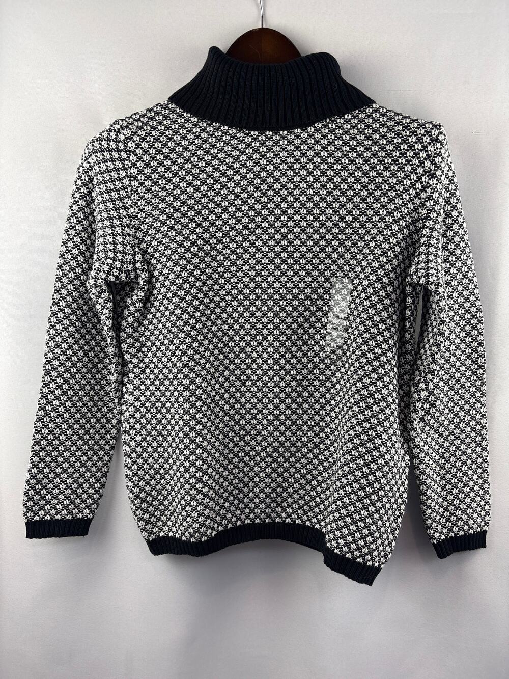 Women’s Karen Scott Small White & Black Patterned Turtleneck